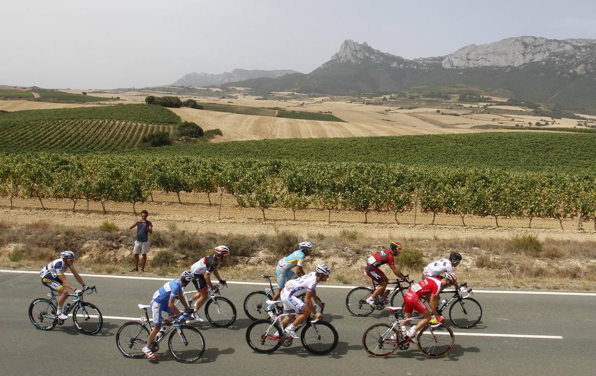 La Vuelta - skok v preteklost | Vuelta velja za najbolj sproščeno do treh velikih dirk. Pa je res? | Foto Guliverimage