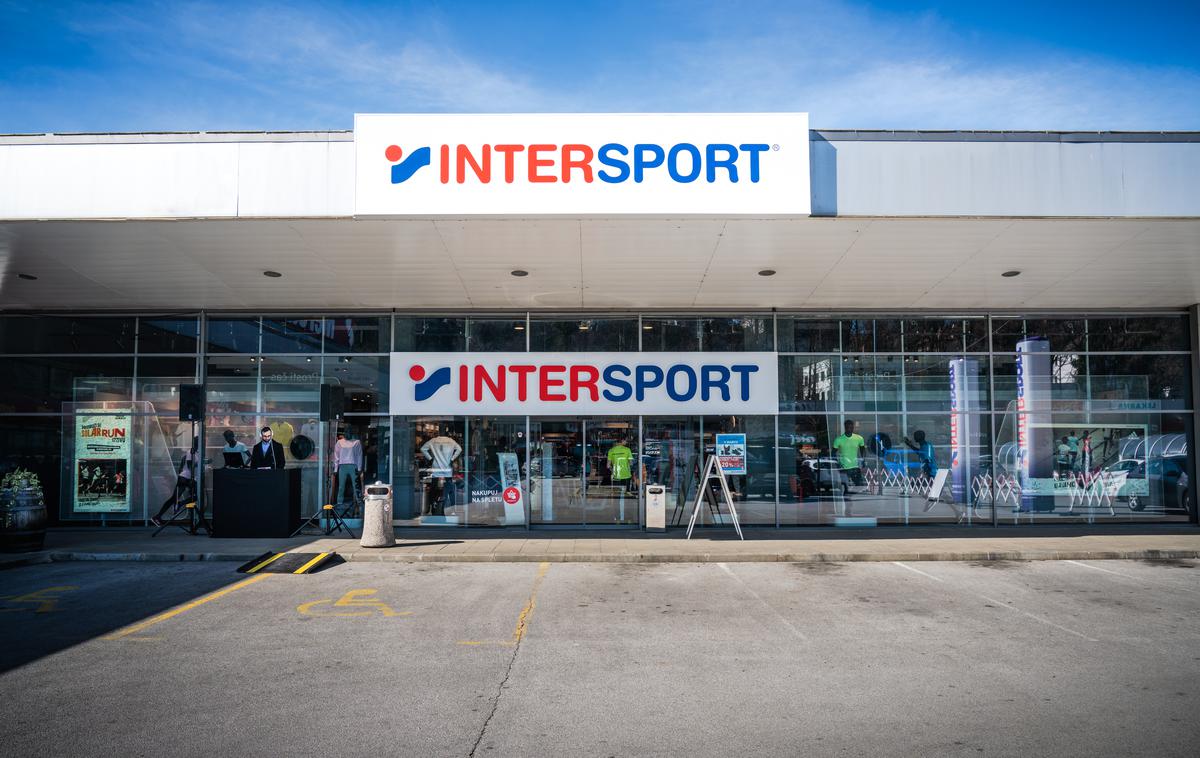 Intersport 2.0 | Intersport v trgovskem centru Savski otok v Kranju je danes odprl sodobno in prenovljeno športno trgovino. | Foto Jan Lukanović