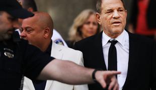 Nova tožba: Weinstein naj bi spolno zlorabil 16-letnico #video