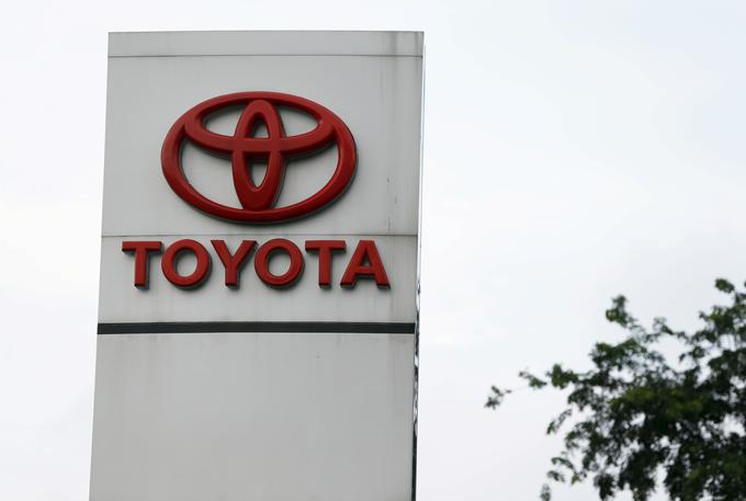 Toyota ima v ZDA deset tovarn in zaposluje 136 tisoč ljudi. Leta 2015 so iz ZDA v druge države izvozili 160 tisoč avtomobilov, proizvedenih v ZDA. Proizvodnjo v novi mehiški tovarni naj bi zagnali leta 2019, v njej pa zaposlili 2.000 ljudi. Tja naj bi preselili proizvodnjo iz Kanade. | Foto: Reuters