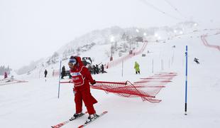 Razočaranje za slalomiste; močan veter odpihnil slalom v Val D'Iseru