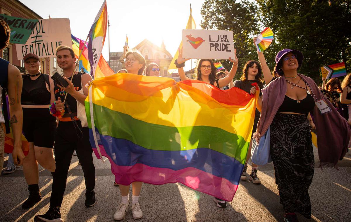 Parada ponosa 2023 | Papež Frančišek je že večkrat dejal, da bi morala biti Cerkev odprta za vse, tudi za vernike LGBTQ+.  | Foto STA