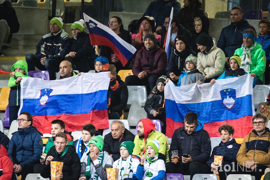 Slovenija : Rusija, slovenska nogometna reprezentanca