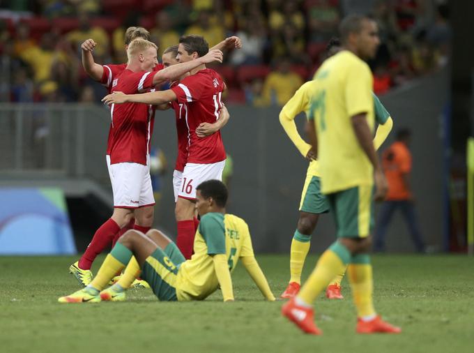 Danci so kot edini v skupini A okusili slast zmage. V drugem krogu so z 1:0 odpravili Južnoafričane. | Foto: Reuters
