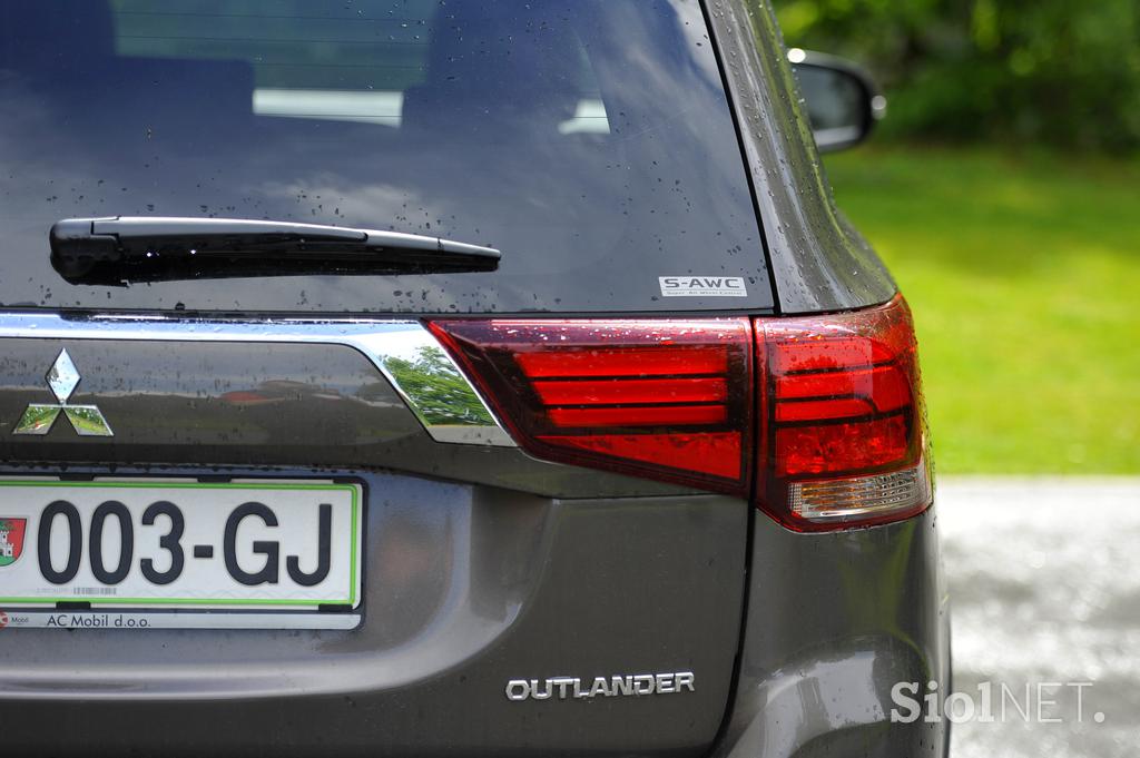 Mitsubishi outlander AWD S-AWC - test