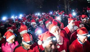 Božički pritekli in "prihodili" štiri tisoč evrov (foto, video)