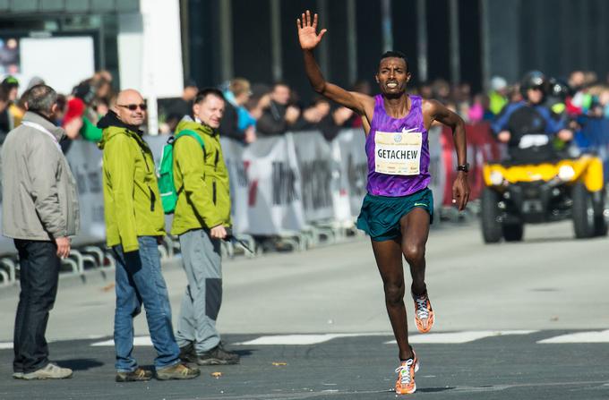 Etiopijec Limenih Getachew ostaja rekorder ljubljanskega maratona. Lani je 42 kilometrov pretekel v času 2;08:19. | Foto: Sportida