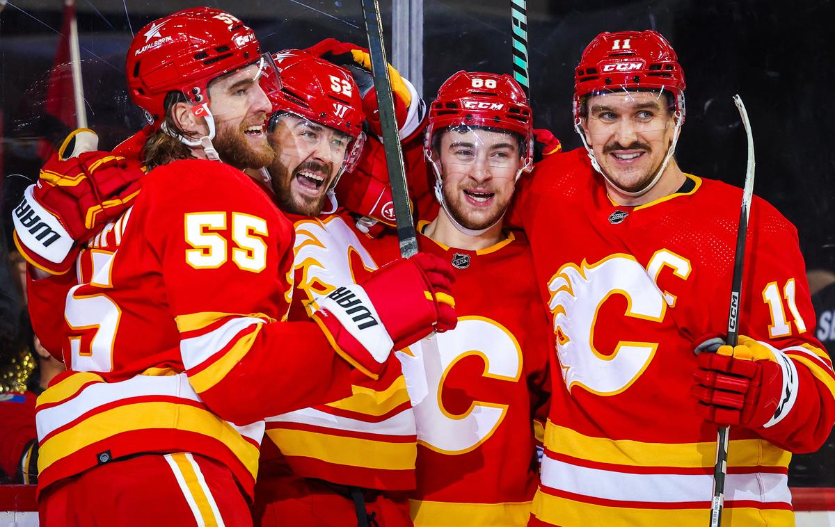 Calgary Flames | Hokejisti Calgaryja so ugnale prvake iz Las Vegasa. | Foto Reuters