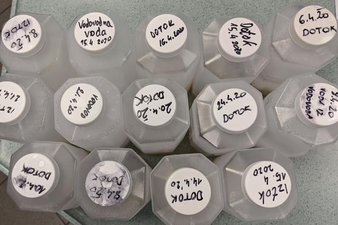 odpadne vode, analiza, SARS-CoV-2 | Vzorci odpadne vode iz čistilne naprave | Foto Nacionalni inštitut za biologijo