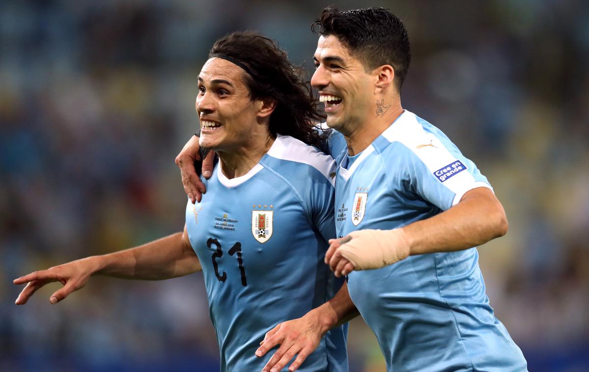 Edinson Cavani, Luis Suarez | Edinson Cavani je z glavo zadel za zmago Urugvaja. | Foto Reuters