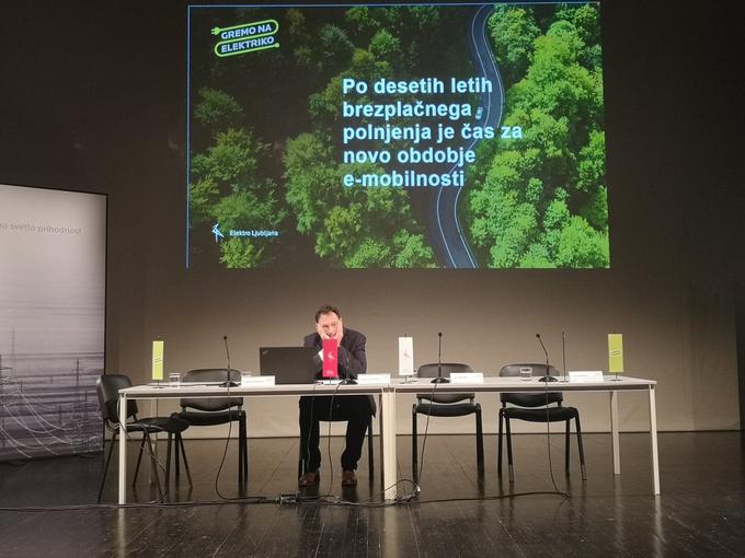 Andrej Ribič, predsednik Elektro Ljubljana: "Do zdaj smo v elektromobilnost vložili 600 tisoč evrov." | Foto: Gregor Pavšič