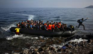 V Sredozemlju se je prepolovilo število pribežnikov