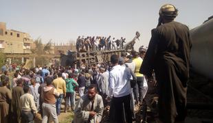 V hudi železniški nesreči 32 mrtvih in več kot 60 poškodovanih