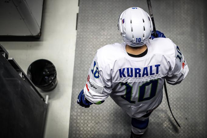 Anže Kuralt bo na tokratnem turnirju hokejist z največ reprezentančnimi izkušnjami. | Foto: Matic Klanšek Velej/Sportida