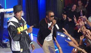 Album Jay-Z-ja in Kanye Westa naj bi škodoval trgovinam