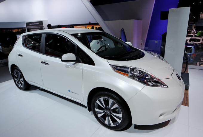 Čeprav leaf ni več najnovejši avtomobil, jih je Nissan lani prodal skoraj 50 tisoč. | Foto: Reuters