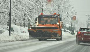 Kako so na zimske cestne razmere pripravljene zimske službe