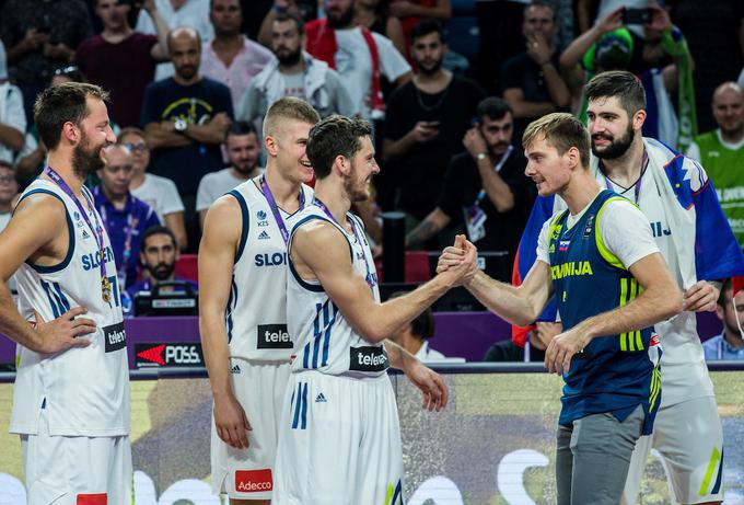 Finalni obračun si je ogledal tudi Goranov brat Zoran, ki je moral letošnje prvenstvo zaradi težav s kolenom izpustiti. | Foto: Vid Ponikvar