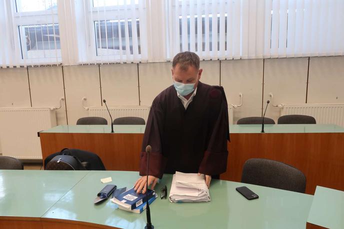 Franci Matoz | Zagovornik Janeza Janše Franci Matoz je zahteval izločitev predsednice celjskega okrožnega sodišča Petre Giacomelli in ene od sodnic porotnic. | Foto STA