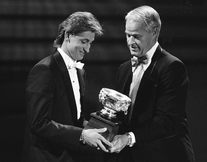 Wayne Gretzky je popravljal rekorde idola in prijatelja Gordieja Howa, a mnogi bodo ostali nedotaknjeni. | Foto: Reuters