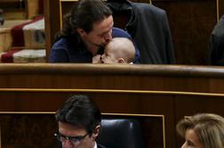 Dojenček v španskem parlamentu