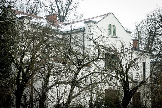 Avtor Ebenspangerjeve vile na Tomšičevi ulici 12 v Ljubljani, zgrajene v 19. stoletju, do danes je ohranila ime po trgovcu, njenem lastniku iz 20. stoletja, ni znan. | Foto: Ana Kovač