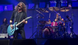Po smrti bobnarja Foo Fighters odpovedali turnejo