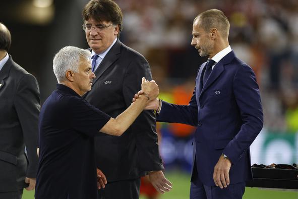 Mourinho prek Hrvata obvestil Čeferina, da prekinja sodelovanje