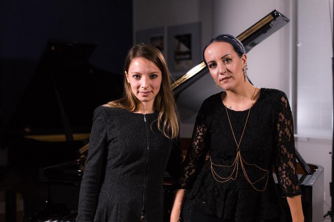 Pianistka Manca Udovič in hrvaška zvezdnica Nina Kraljić vabita na prav poseben večer - presek Mančinega dozdajšnjega ustvarjanja in akustične priredbe Nininih uspešnic.  | Foto: 
