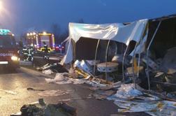 Huda nesreča na hrvaški avtocesti: umrlo več migrantov, 19 jih je v bolnišnici