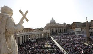 Vatikan odpoklical nuncija, ki naj bi spolno zlorabljal otroke