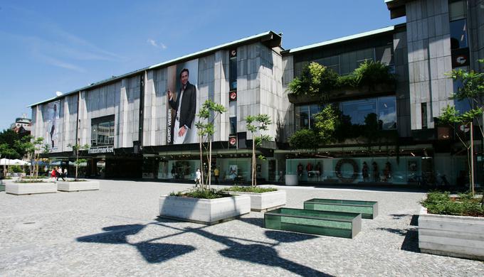 Novi lastnik bo upravljal tudi z blagovnico Maximarket v Ljubljani.

 | Foto: STA ,