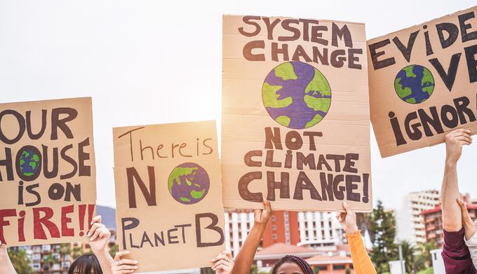 Sta zgolj opozarjanje na podnebne spremembe in protestiranje dovolj? | Foto: Getty Images