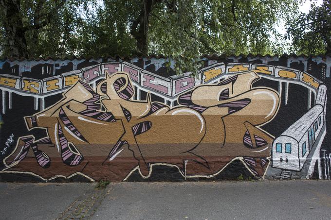 Estetski grafiti so se na ljubljanskih ulicah pojavili v 90. letih prejšnjega stoletja. | Foto: Matej Leskovšek