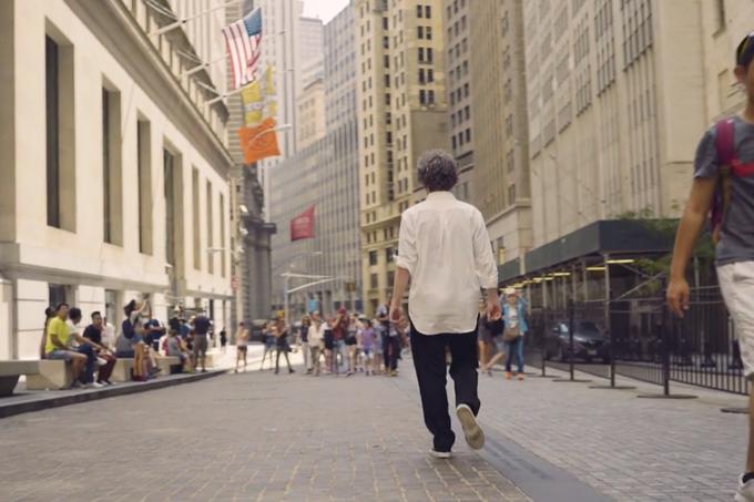 Altucher že skoraj vse življenje živi in dela v New Yorku. Njegov drugi dom je od leta 2002, ko se je začel ukvarjati z borzo, svetovno znani Wall Street (na fotografiji). | Foto: Vimeo / James Altucher