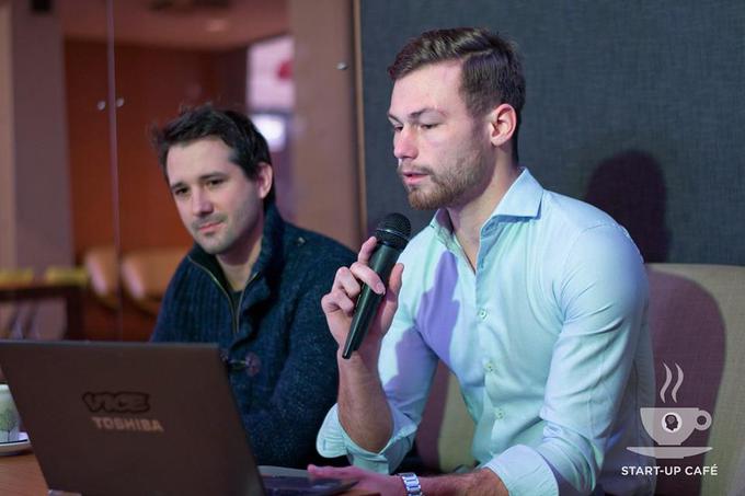 Nik Vene (desno) je pred dvojnim uspehom na Kickstarterju doživel zavrnitev platforme za množično financiranje. | Foto: Startup cafe Ljubljana