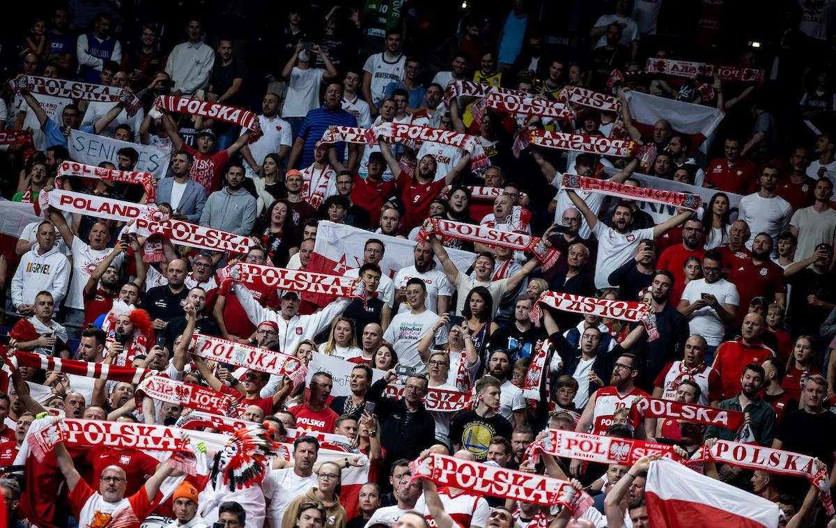 Poljska Slovenija | Poljski košarkarski navijači na EuroBasketu v Berlinu. | Foto Vid Ponikvar