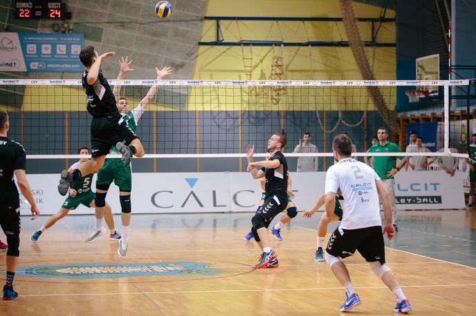 Calcit Volley MOK Krka | Kamničani so pokazali, da bo ACH Volleyju v tej sezoni res težko ohraniti primat nespornega vladarja. | Foto Klemen Brumec