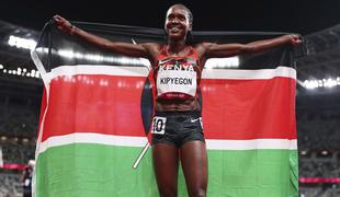 Faith Kipyegon z olimpijskim rekordom ubranila naslov na 1500 m