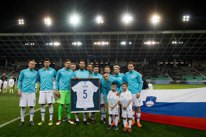 Boštjan Cesar, edini slovenski nogometaš, ki je v državnem dresu prebil mejo stotih nastopov, je proti Belorusiji odigral zadnjih pet minut za reprezentanco. | Foto: 