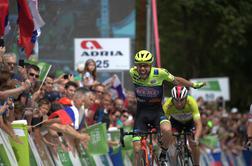 Ulissi kept the green jersey with the help of Slovenian teammate #video