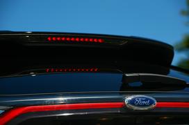 Ford edge 2.0 TDCi bi-turbo 154 kW powershift AWD titanium - test