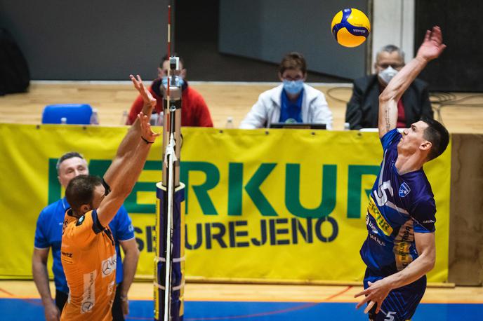 Alen Šket | Alen Šket se iz Maribora seli nazaj k ACH Volleyu, kjer je že nastopal med letoma 2008 in 2013. | Foto Blaž Weindorfer/Sportida