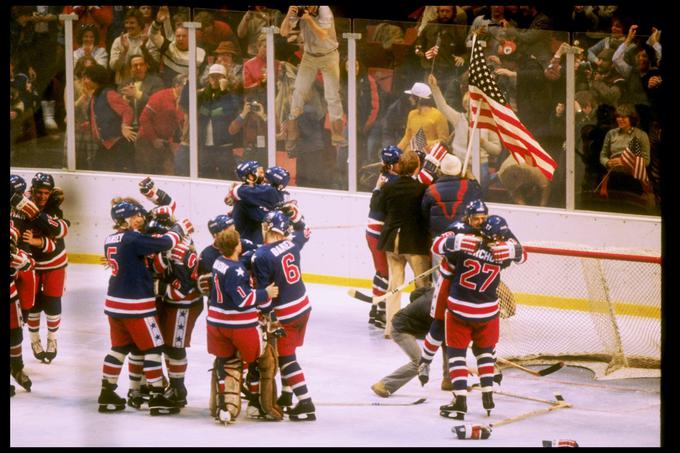Američane je po veliki zmagi nad Sovjetsko zvezo čakala še tekma s Finsko. Zmaga je bila nujna za osvojitev zlate kolajne, poraz bi lahko celo odnesel odličje. | Foto: Getty Images