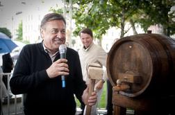 Janković s sodom merlota odprl ljubljanski vinski sejem (foto)