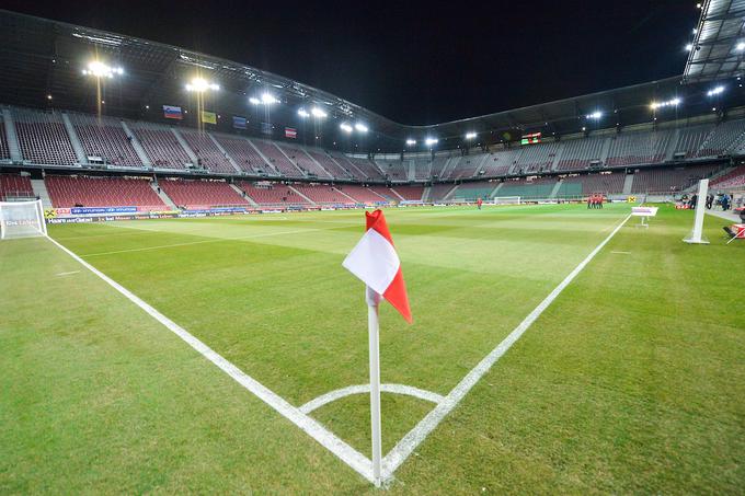 Stadion Wörthersee bo v petek prizorišče sosedskega spopada v kvalifikacijah za EP 2020. | Foto: Mario Horvat/Sportida
