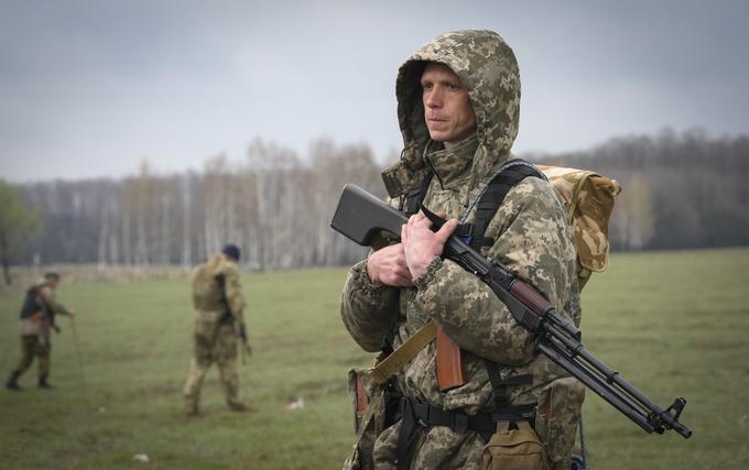 Rusija, ki ima skoraj štirikrat toliko prebivalcev kot Ukrajina, lažje nadomešča izgube vojakov kot Ukrajina. | Foto: Guliverimage