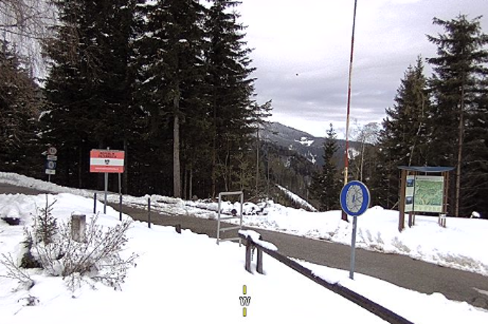 Pavličevo sedlo | Snežne razmere na prelazu Pavličevo sedlo. | Foto zajem zaslona