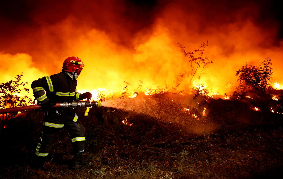 Požar v Franciji | Medtem ko se razmere v Franciji in Španiji umirjajo, se v Italiji še vedno širi najmanj 25 požarov. | Foto Reuters