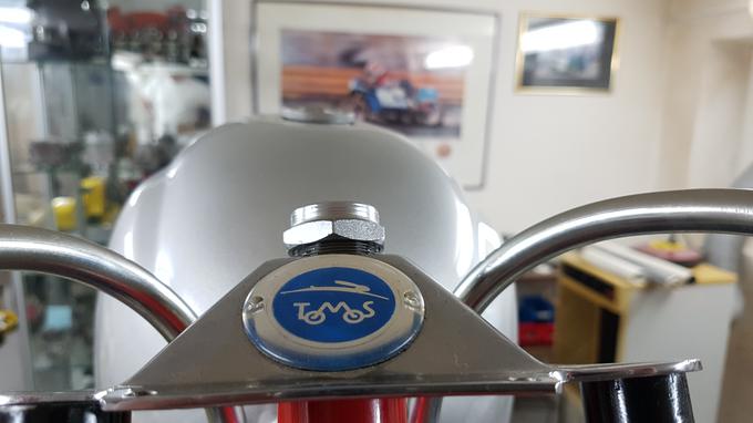Stari logotip Tomosove znamke motociklov.  | Foto: Gregor Pavšič